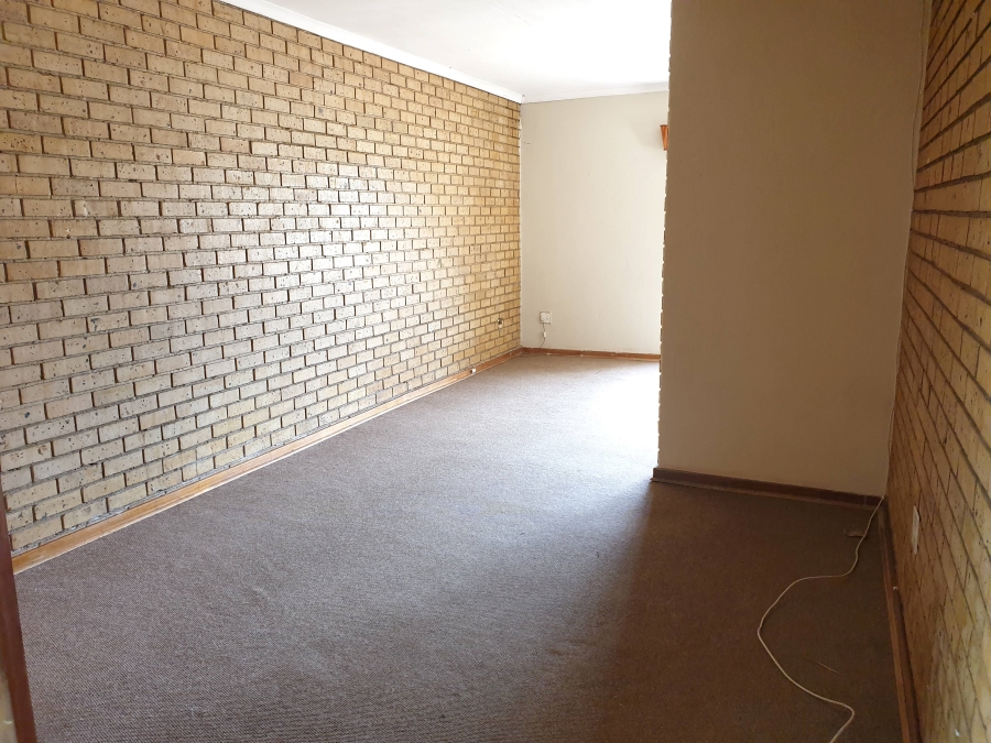 To Let 2 Bedroom Property for Rent in Roosheuwel North West
